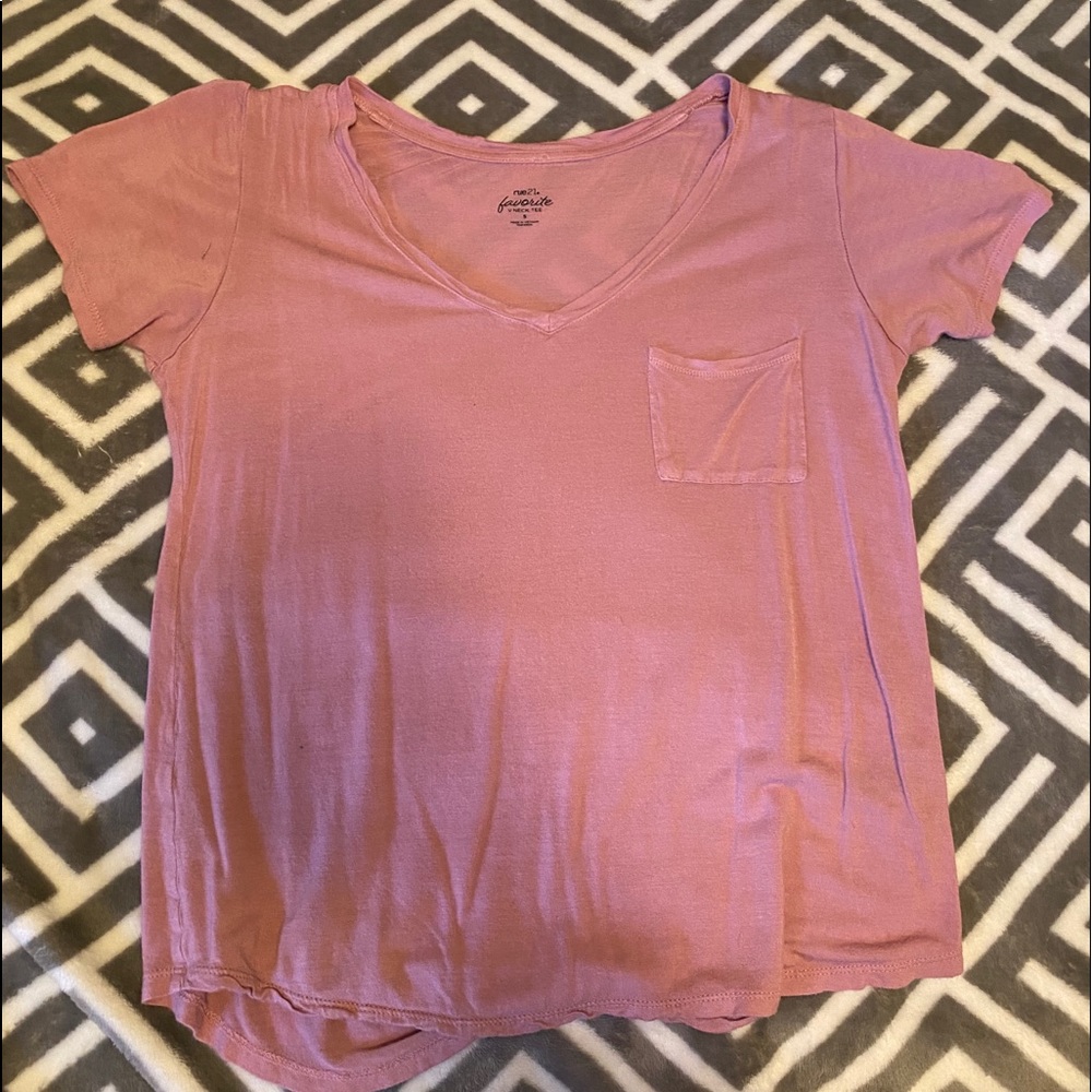 woman’s v neck pocket shirt